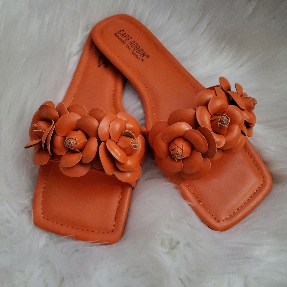 Sandals - Picture 2 of 2
